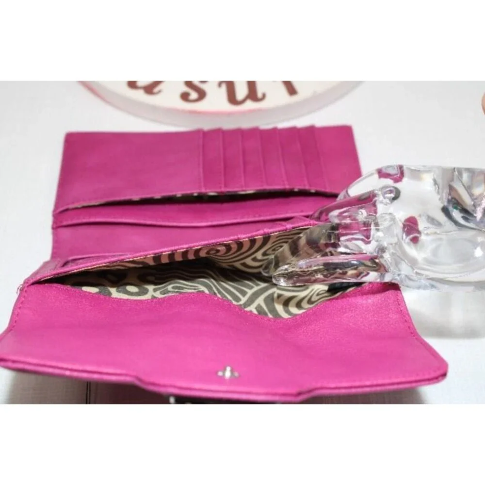Guess Tulip Pink Tri Fold Women's Envelope Style Wallet New with Tags